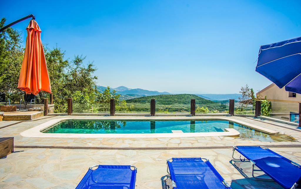 Villa Jlo
